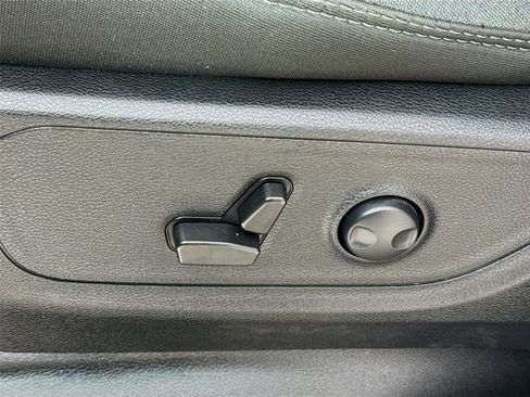 Used 2025 RAM 1500 Big Horn image 19