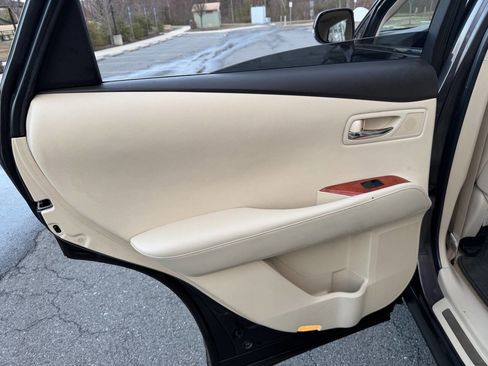 Used 2010 Lexus RX 450h AWD image 38