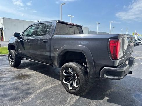 Used 2023 GMC Sierra 1500 AT4 w/ AT4 Premium Package AWD/4WD image 4