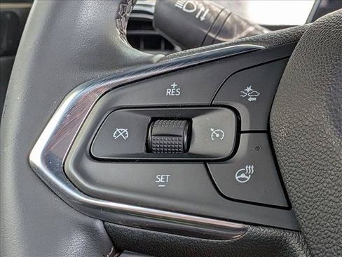 Used 2025 Chevrolet TrailBlazer LT FWD image 13