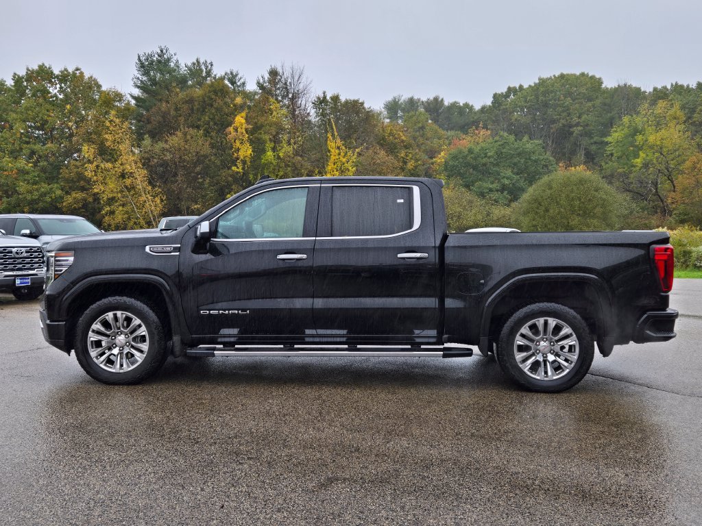 Used 2022 GMC Sierra 1500 Denali AWD/4WD image 2