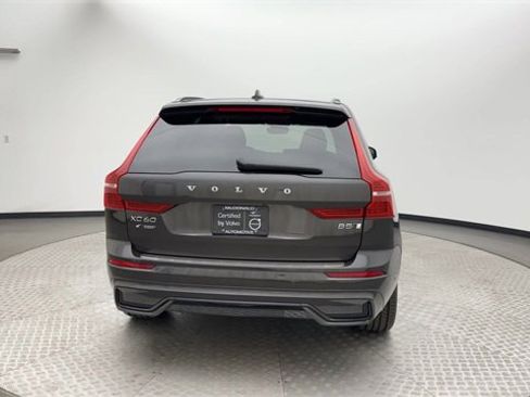 Certified 2023 Volvo XC60 B5 Plus w/ Climate Package image 3