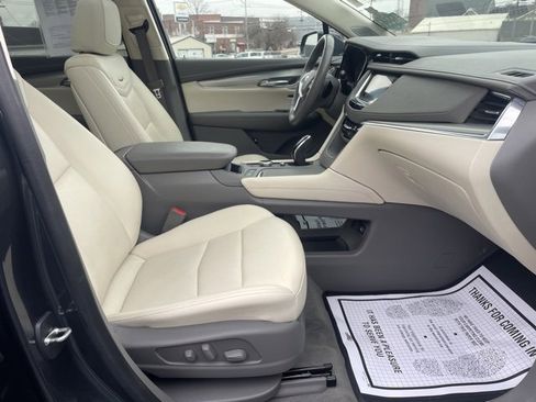 Used 2020 Cadillac XT5 Premium Luxury image 38
