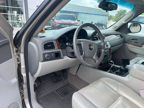Used 2013 Chevrolet Tahoe LT RWD image 5