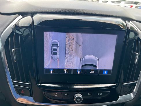 Used 2023 Chevrolet Traverse LT w/ Rear Camera Mirror Package AWD/4WD image 40
