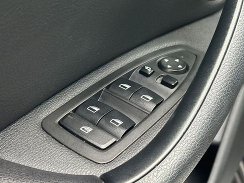 Used 2019 BMW X1 sDrive28i w/ Convenience Package image 13