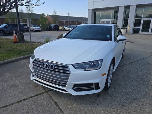 Used 2018 Audi A4 2.0T Ultra Premium w/ 18" Wheel Package FWD image 11
