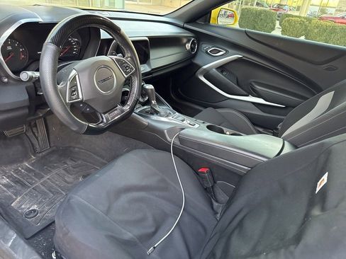 Used 2017 Chevrolet Camaro SS image 9