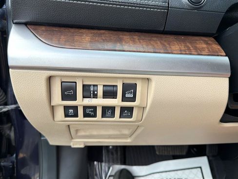 Used 2018 Subaru Outback 2.5i Limited AWD/4WD image 28