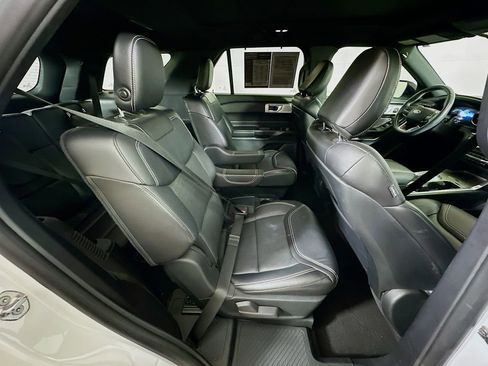 Used 2020 Ford Explorer ST w/ ST Street Pack image 11