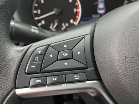 Used 2023 Nissan Altima 2.5 SV image 24