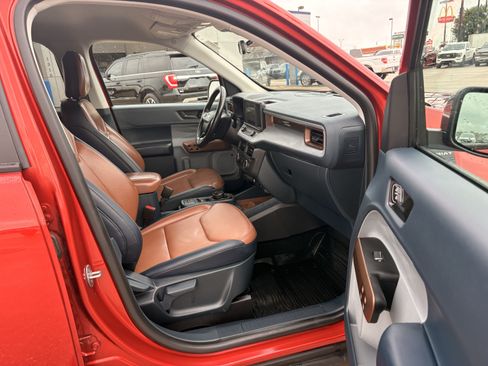 Used 2024 Ford Maverick Lariat FWD image 8