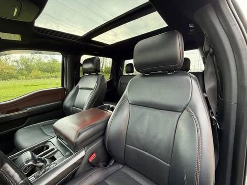 Used 2021 Ford F150 Lariat w/ Equipment Group 502A High AWD/4WD image 15
