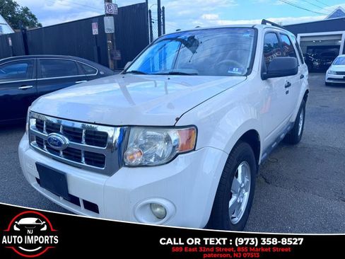 Used 2012 Ford Escape XLT image 1
