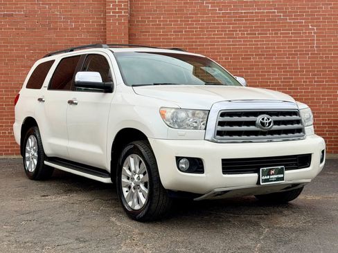 Used 2014 Toyota Sequoia Platinum image 3