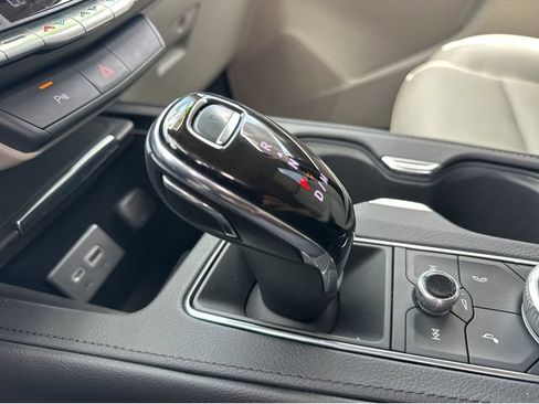 Certified 2023 Cadillac XT4 Luxury FWD image 21