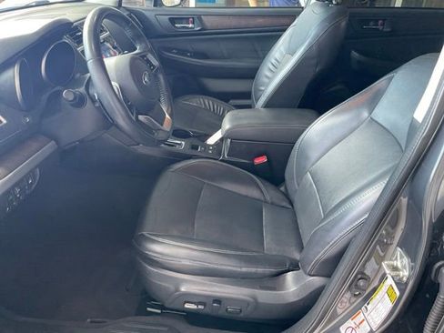 Used 2019 Subaru Outback 2.5i Limited AWD/4WD image 4