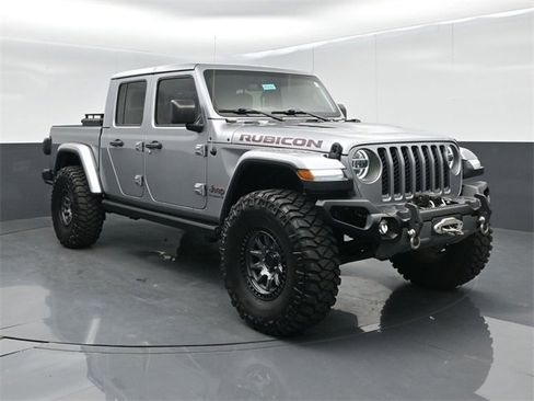 Used 2020 Jeep Gladiator Rubicon image 2