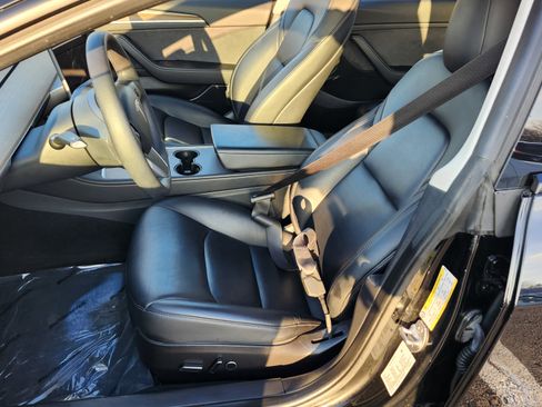 Used 2022 Tesla Model 3 image 24