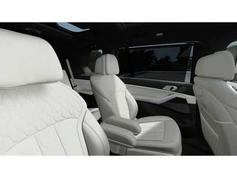 New 2027 BMW X7 M60i AWD/4WD image 13