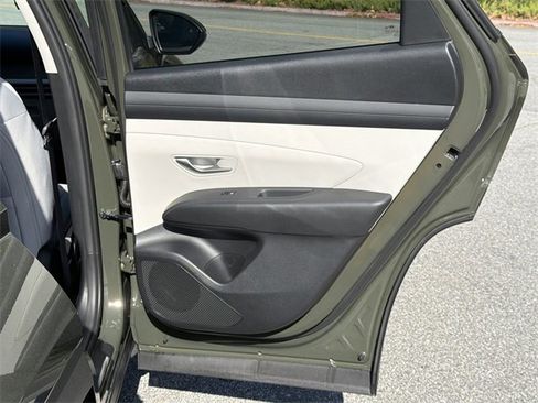 New 2026 Hyundai Tucson SEL image 16