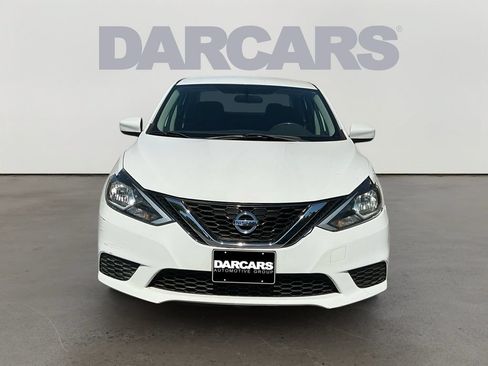 Used 2017 Nissan Sentra SV FWD image 2