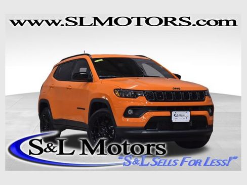 New 2026 Jeep Compass Latitude AWD/4WD image 1