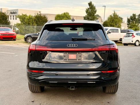 Used 2024 Audi Q8 e-tron Premium AWD/4WD image 10