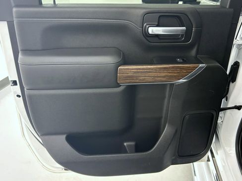 Used 2022 Chevrolet Silverado 2500 High Country w/ Technology Package image 20