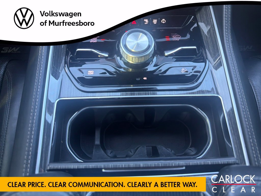 Used 2022 Jeep Wagoneer Series III w/ Premium Group I AWD/4WD image 19