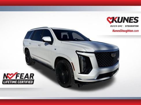 Used 2025 Cadillac Escalade Premium Luxury w/ Touring Package image 1