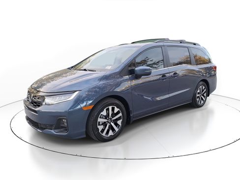 New 2026 Honda Odyssey EX-L image 3