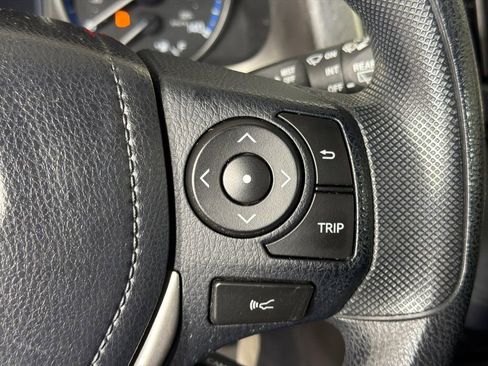 Used 2017 Toyota RAV4 LE FWD image 25