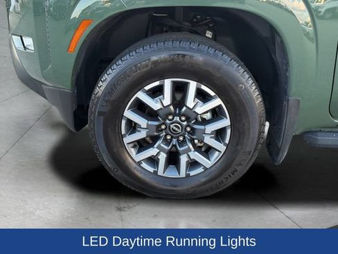 Used 2023 Nissan Frontier SV w/ SV Premium Package AWD/4WD image 28