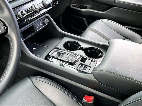 Used 2024 Honda Pilot EX-L image 15