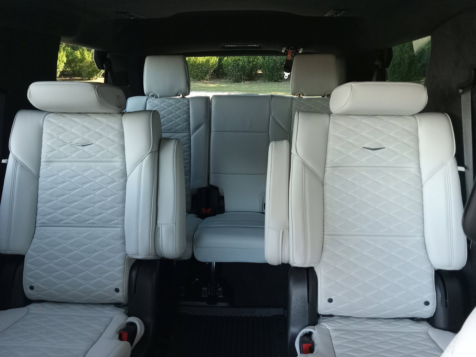 Used 2026 Cadillac Escalade Platinum Sport w/ LPO, ONYX Package AWD/4WD image 23