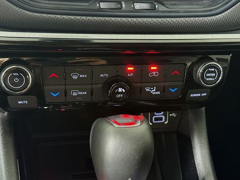 Used 2022 Jeep Compass Trailhawk w/ Trailhawk Elite Group AWD/4WD image 19