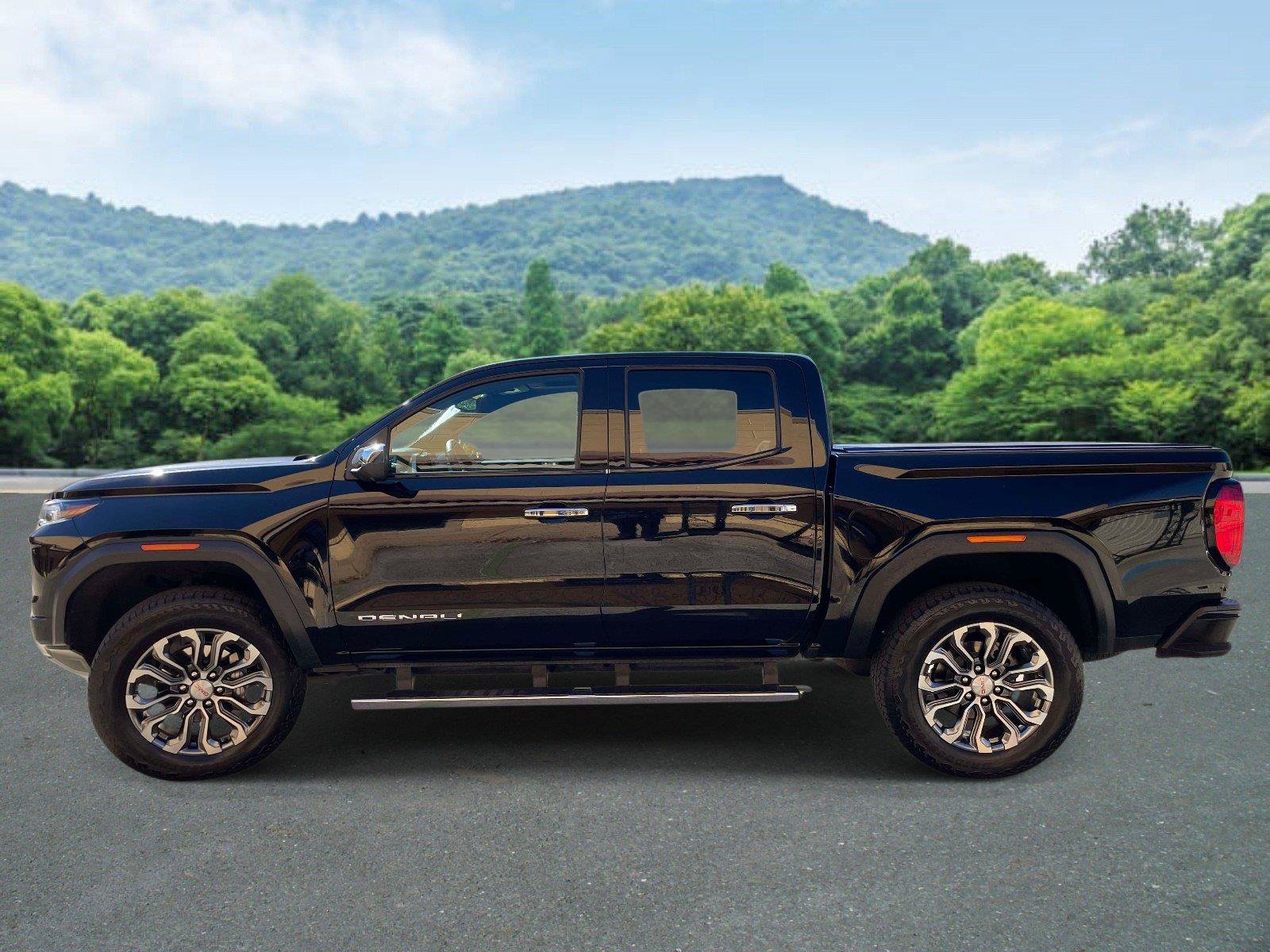 Used 2023 GMC Canyon Denali AWD/4WD image 6
