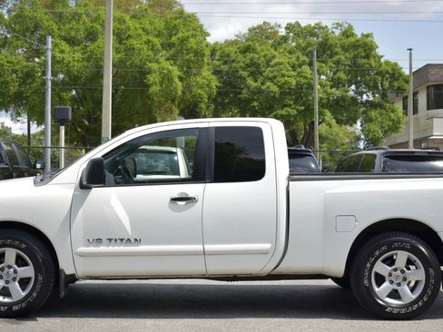 Used 2006 Nissan Titan SE image 4