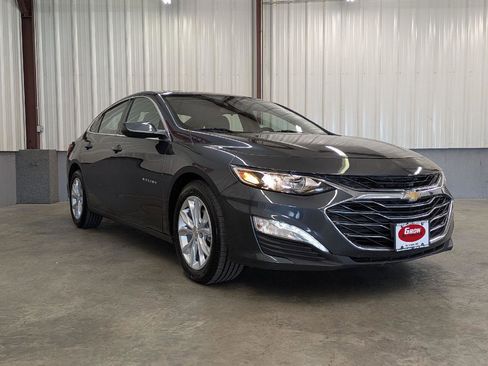 Used 2021 Chevrolet Malibu LT FWD image 9