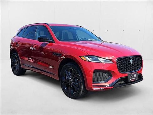 New 2026 Jaguar F-PACE R-Dynamic S image 3