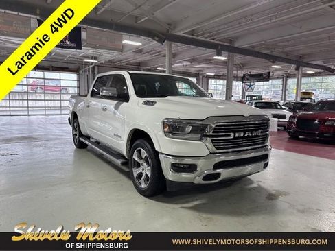 Used 2022 RAM 1500 Laramie AWD/4WD image 7