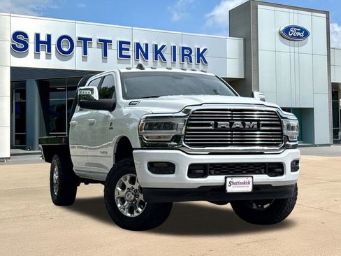 Used 2023 RAM 2500 Laramie AWD/4WD image 1