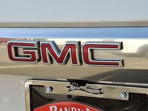 Used 2022 GMC Yukon XL Denali image 31