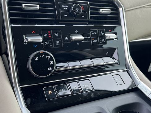 New 2026 Nissan Armada Platinum image 12