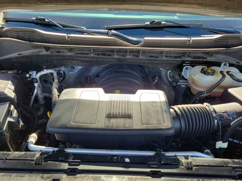 Used 2023 Chevrolet Silverado 1500 LT Trail Boss w/ LPO, Dark Essentials Package image 9