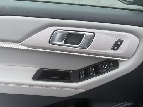 New 2026 Ford Explorer Active w/ Active Comfort Package AWD/4WD image 19