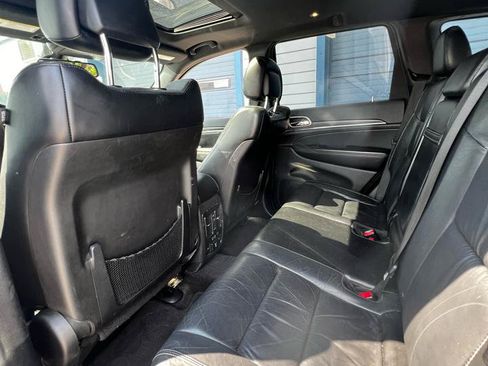 Used 2016 Jeep Grand Cherokee Limited AWD/4WD image 6