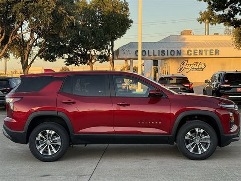 New 2026 Chevrolet Equinox LT image 3