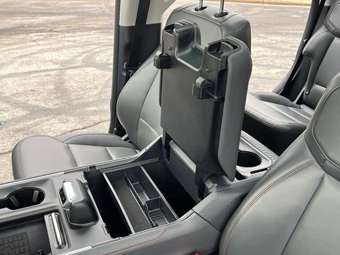 Used 2025 Ford Expedition Active image 19